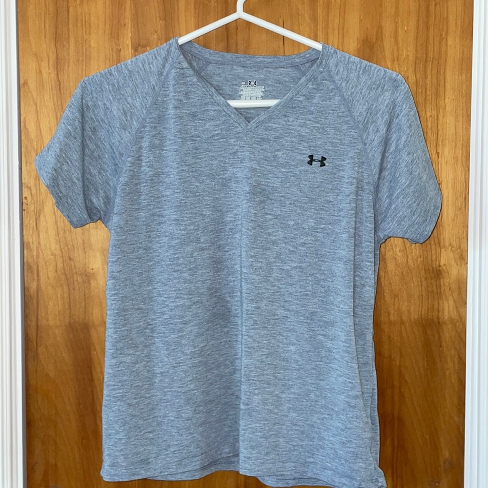 Youth Under Armour t shirt